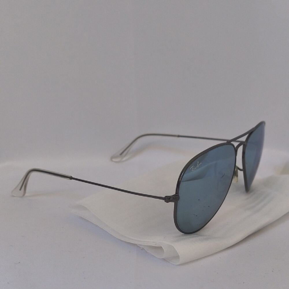 Ray-Ban Aviator Sunglasses with Dark Blue Lenses